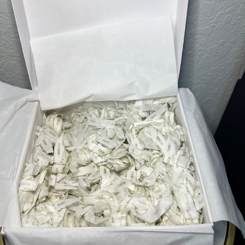 DIOR Granville White & Gold Floral Limited Edition Empty Gift Box - Picture 6 of 6